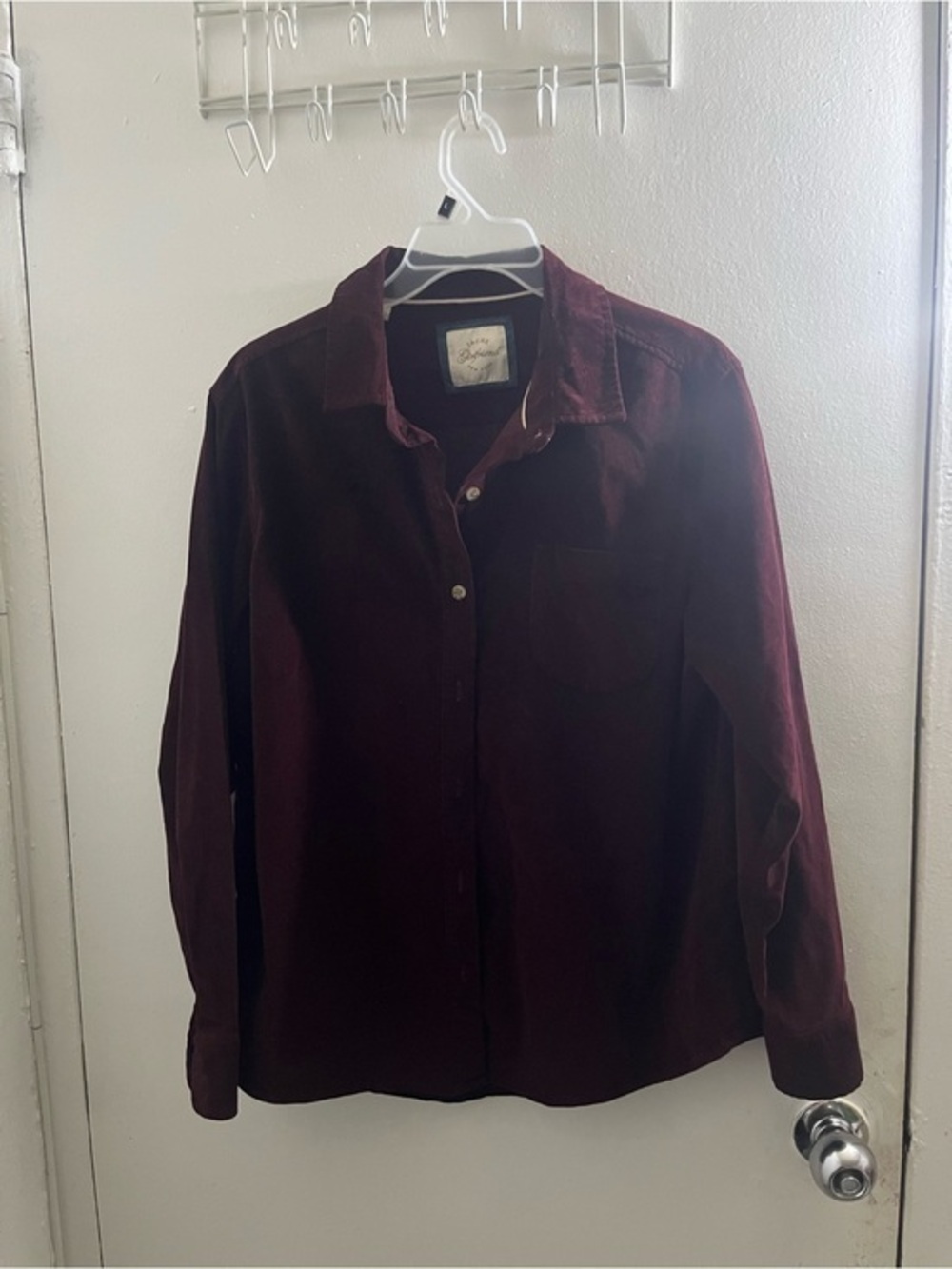 Women’s Long-Sleeve Button-Down Shirt in Deep Burgundy Jachs Girlfriend New York